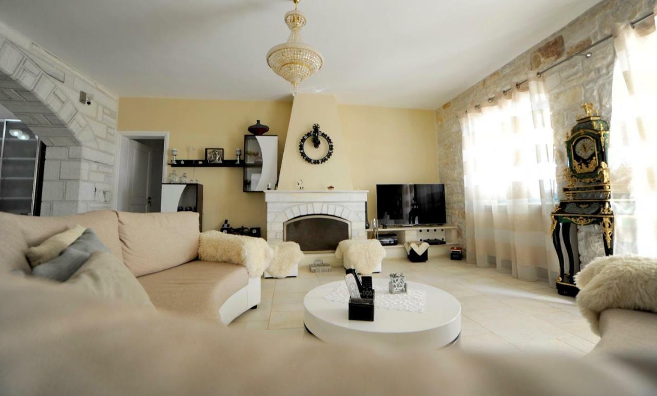 Villa Busho Naoussa Esterno foto
